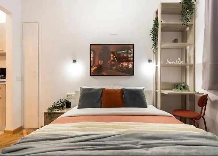 Tiny Haven - Cozy In Piata Romana *